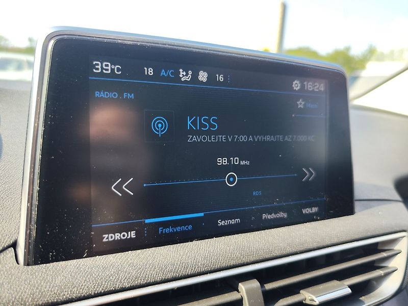 Peugeot 5008 1.5 HDI/96kW Allure - fotka 25 z 36