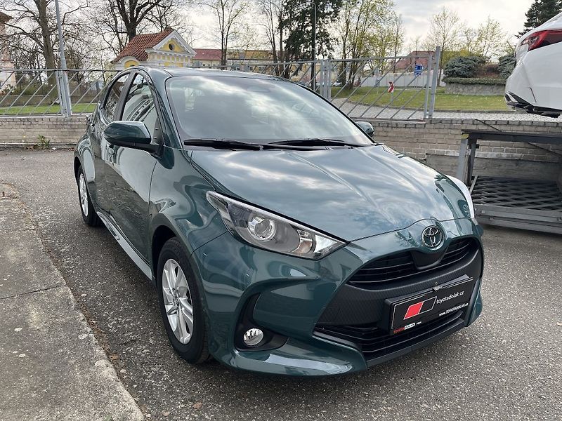 Toyota Yaris 1.5L HEV116 CVT Comfort - fotka 3 z 26