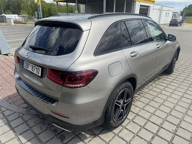 Mercedes-Benz GLC (2020) Pěkný a spolehlivý vůz - fotka 7 z 17