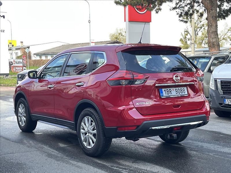 Nissan X-Trail 1,6 DIG-T  Acenta ČR 1 maj - fotka 7 z 21
