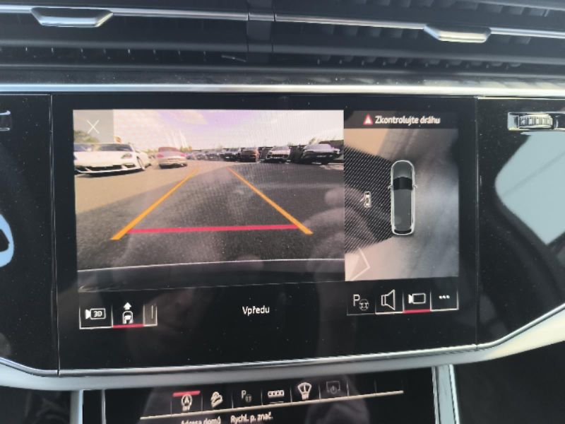 Audi Q7 3.0 TDi S-Line - fotka 14 z 23