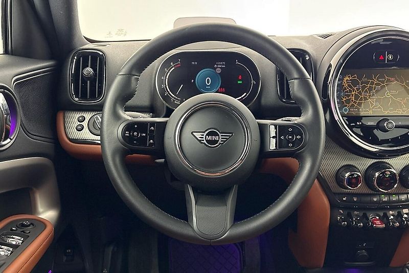 Mini Cooper S ALL4 - fotka 13 z 25
