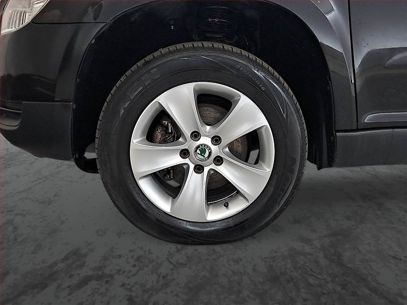Škoda Yeti (2009) 2.0 TDI, 4X4, Tempomat - fotka 14 z 19