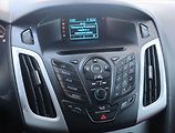 Ford Focus (2013) 1.6 TDCI, nová STK - náhled 12