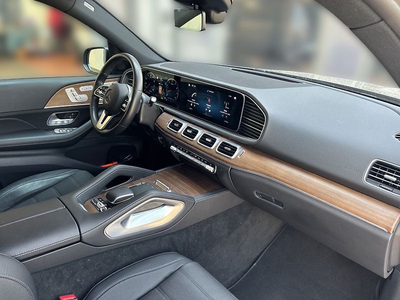 Mercedes-Benz GLE 450 4MATIC AMG Line - fotka 15 z 18