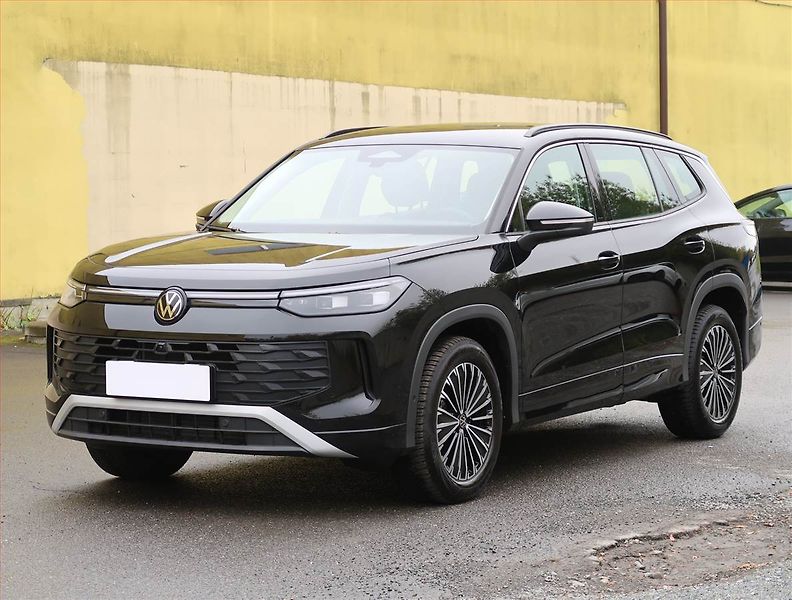 Volkswagen Tayron (2026) 1.5 eTSI, digi klima - fotka 2 z 32