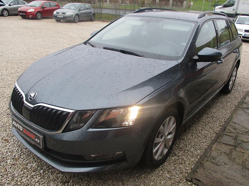 Škoda Octavia 1.6 TDi  - fotka 6 z 31