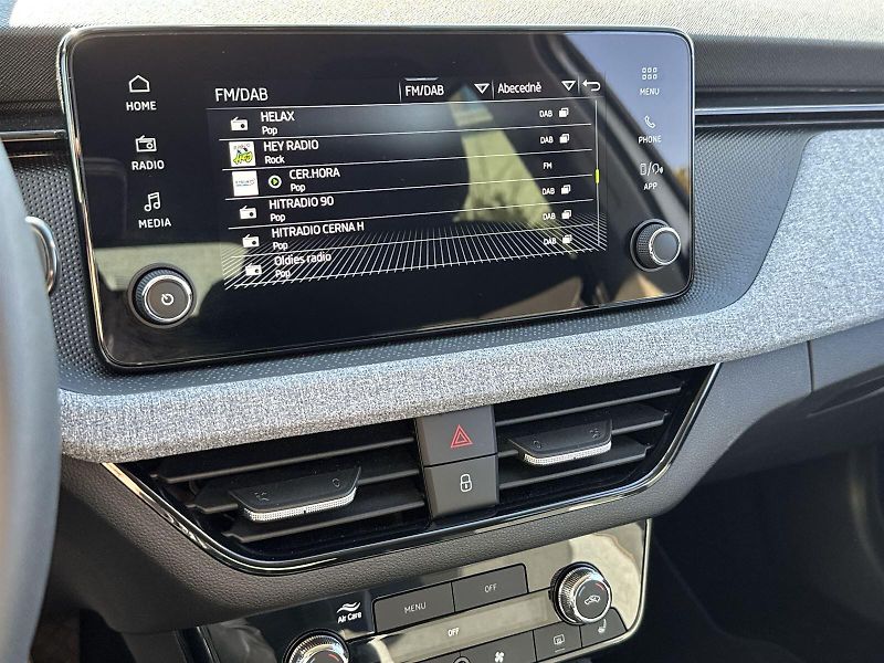 Škoda Scala (2024) 1.0 TSI DSG Selection - fotka 19 z 31