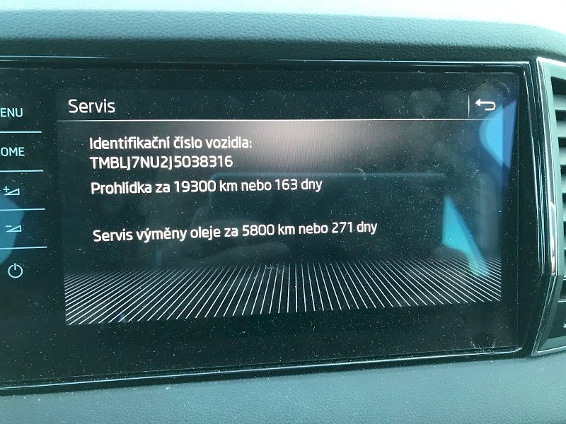 Škoda Karoq (2018) STYLE Plus 4X4 TDI 2.0/110KW 7 - fotka 16 z 28
