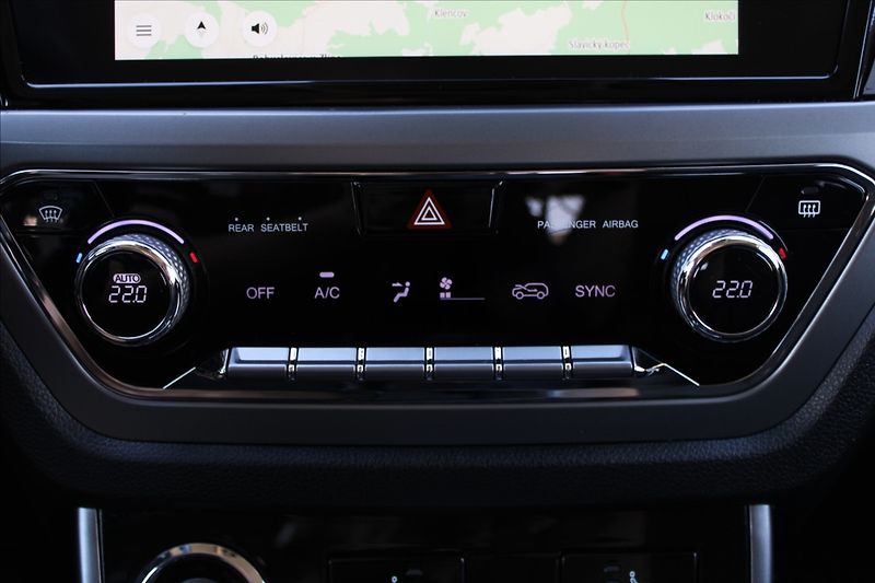 SsangYong Korando 1,5 TGDI  AT,DPH,STYLE PREMIUM - fotka 16 z 35