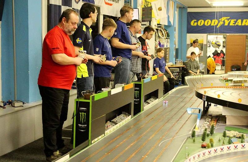 Modelářský Klub Most byl pořadatelm již 12. ročníku mezinárodního závodu LMP 32 na autodráze ve Středisku volného času v Mostě.
