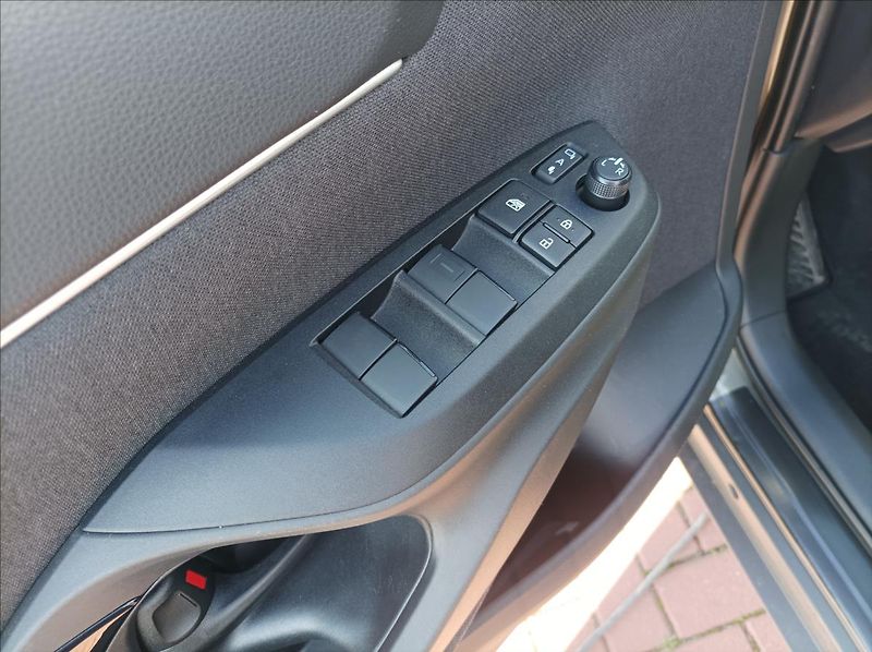 Toyota Yaris Cross 1,5 Style - fotka 9 z 21