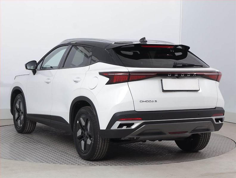 Omoda 5 (2026) 1.6 T, Ad. tempomat - fotka 4 z 22