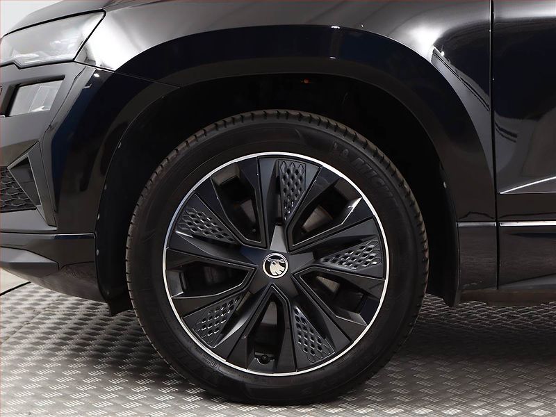 Škoda Karoq (2022) Sportline 1.5 TSI - fotka 13 z 17