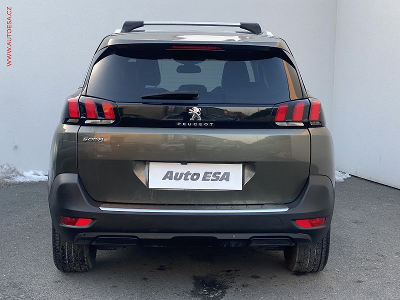 Peugeot 5008 (2020) 1.5 HDi 7míst, 2.maj,ČR - fotka 5 z 17