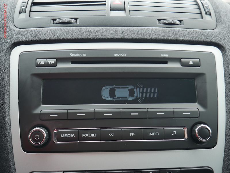 Škoda Octavia (2010) 1.2 TSi, Ambiente, TZ - fotka 12 z 19