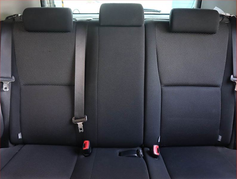 Toyota Auris (2012) 1.4 D-4D, Navi, Vyhř. sedaček - fotka 10 z 17