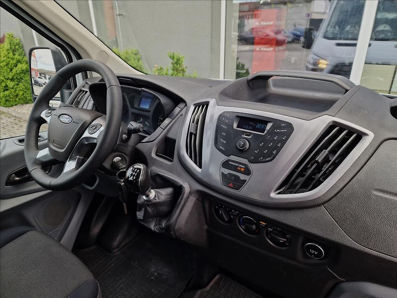 Ford Transit 2.0TDCi 96kw L2, 9-míst, ČR - fotka 32 z 39