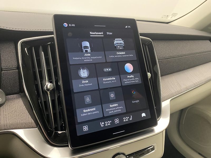 Volvo XC90 (2026) B5 AWD AUT BRIGHT PLUS 7míst - fotka 33 z 55