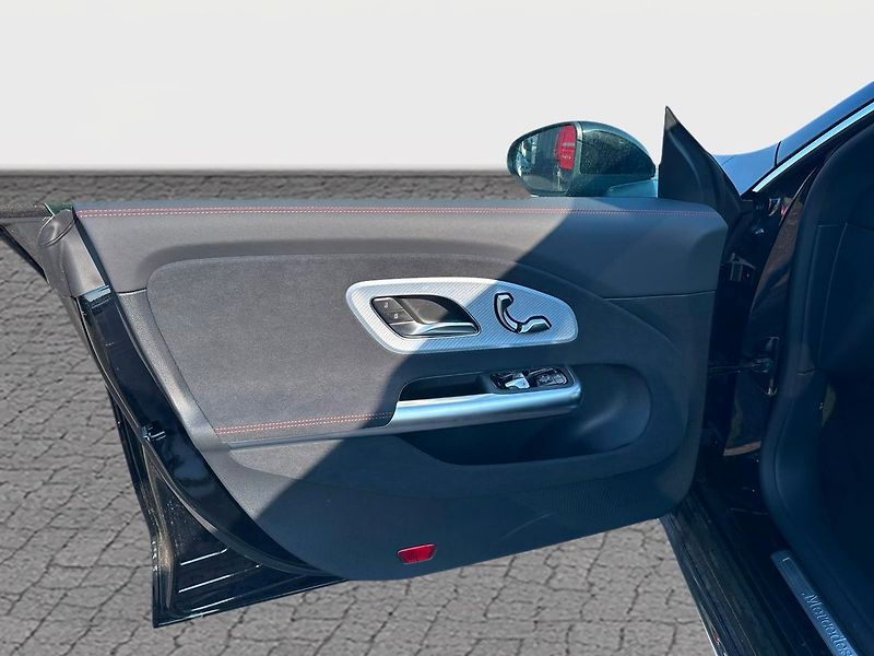 Mercedes-Benz CLA (2025) - fotka 6 z 11