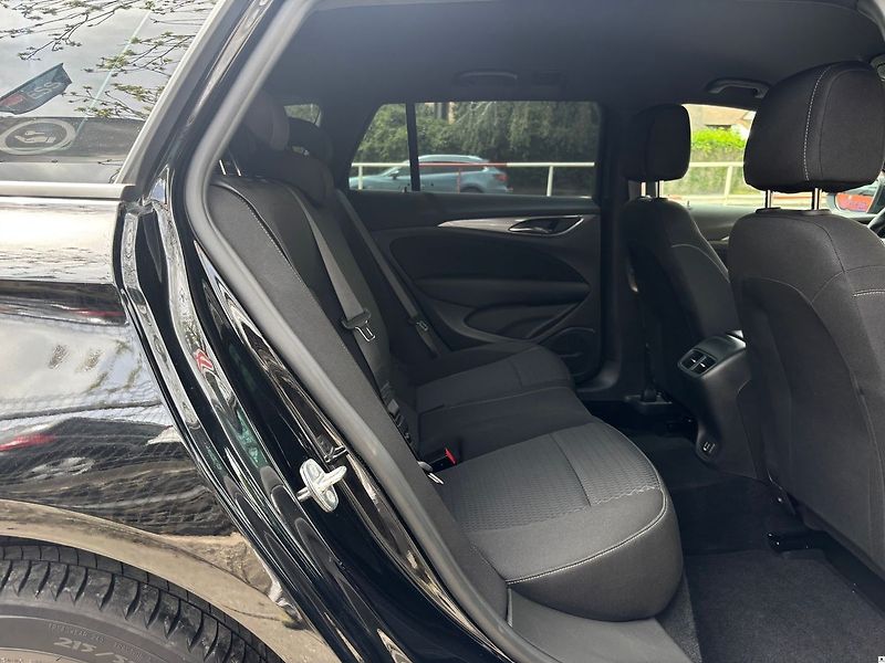Opel Insignia 1.5CDTi/2021/ULTIM-AT9/ZÁRUKA2 - fotka 26 z 52