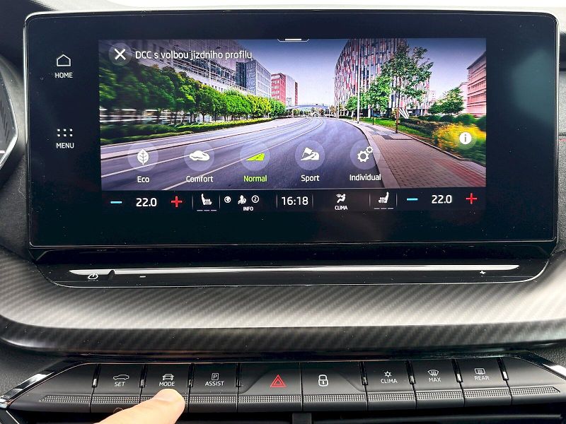 Škoda Octavia (2021) Combi DSG 2.0 TDI / 147kW / RS - fotka 11 z 33