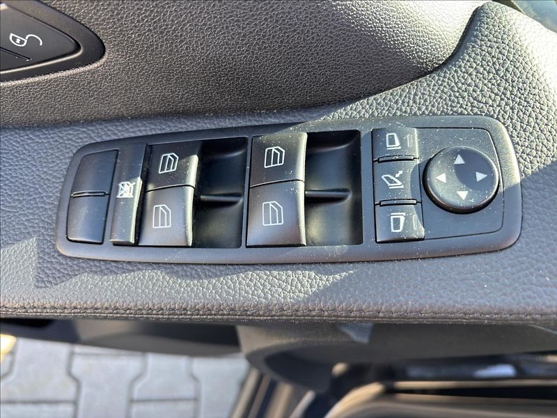 Mercedes-Benz Třídy R 3,0 CDI R 320 4-Matic - fotka 20 z 39