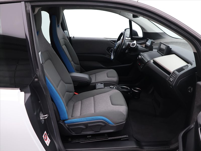 BMW i3 94Ah 75kW Kamera - fotka 12 z 32