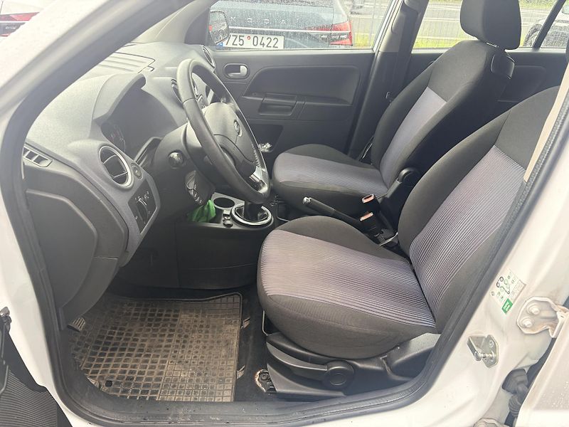 Ford Fusion 1.4 DURATEC LPG - fotka 6 z 14