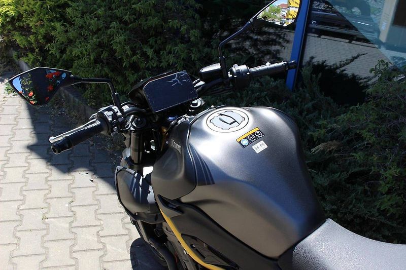 Kawasaki Z 900 (2026) 2026 SKLADEM - fotka 4 z 7
