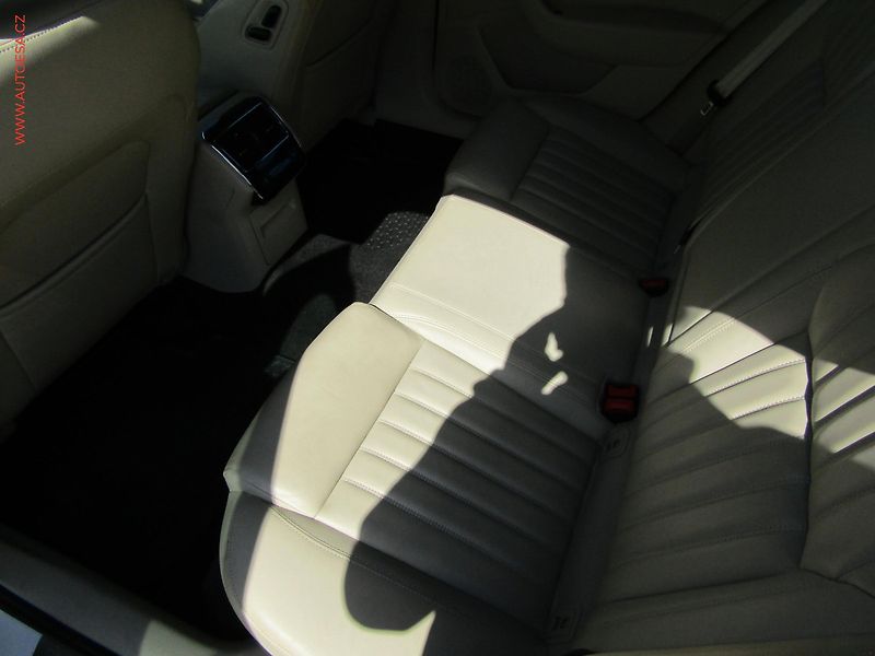 Škoda Superb (2016) 2.0 TDi 4x4, ČR, L&K, DSG - fotka 10 z 23