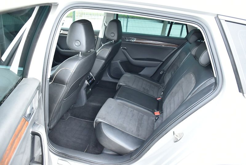 Škoda Superb (2021) Scout 2.0 TDI 147kW 4x4 DSG - fotka 26 z 35