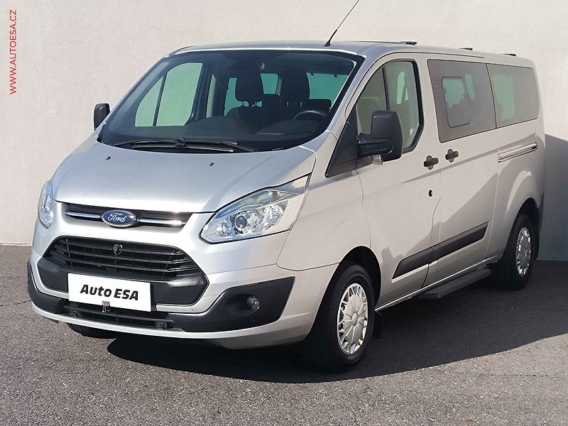 Ford Tourneo Custom (2014) 2.2TDCi L2 9míst, Trend, AC - fotka 3 z 20