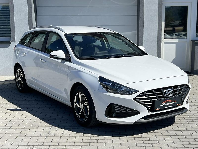 Hyundai i30 (2022) 1.6CRDi COMFORT TAŽNÉ KAMERA - fotografie inzerátu