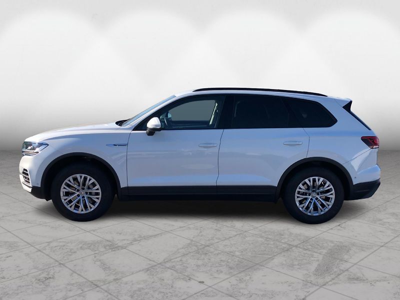 Volkswagen Touareg 3,0 TDI V6 4Motion - fotka 3 z 27