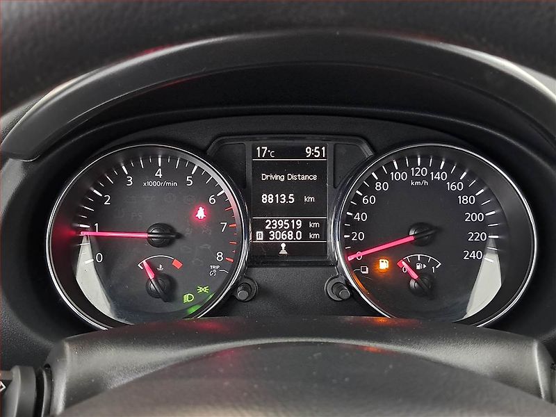 Nissan Qashqai (2013) 1.6, po STK, servisované - fotka 11 z 17