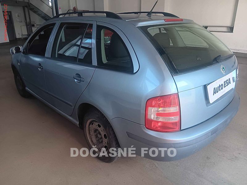 Škoda Fabia (2004) 1.4 16V EXTRA, temp - fotka 2 z 3