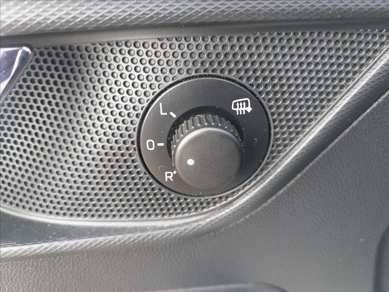 Škoda Rapid 1.2 TSi 81kW MONTE CARLO - fotka 21 z 53