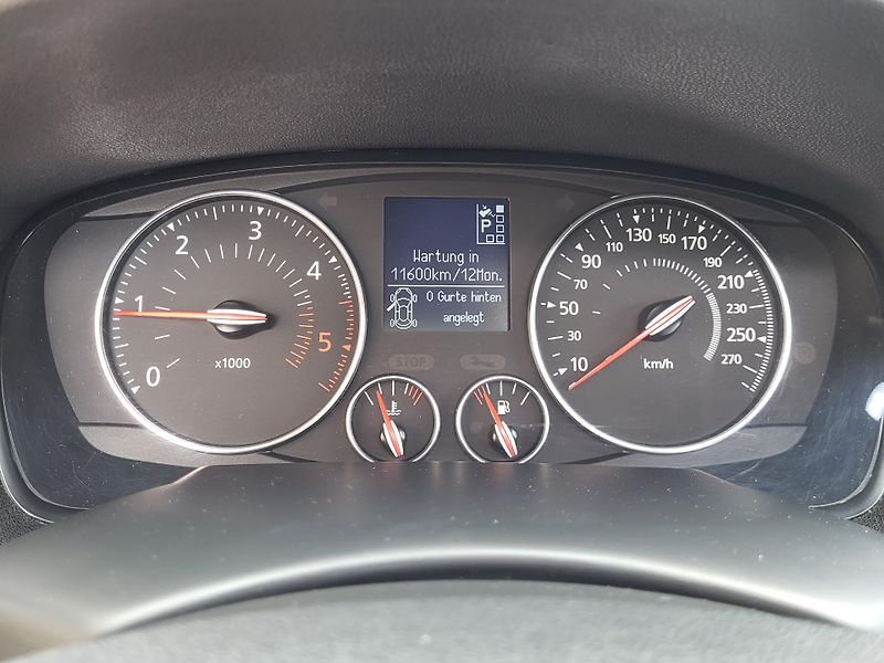 Renault Laguna 2.0dCi 127kW*4CONTROL*PANORAMA - fotka 19 z 54