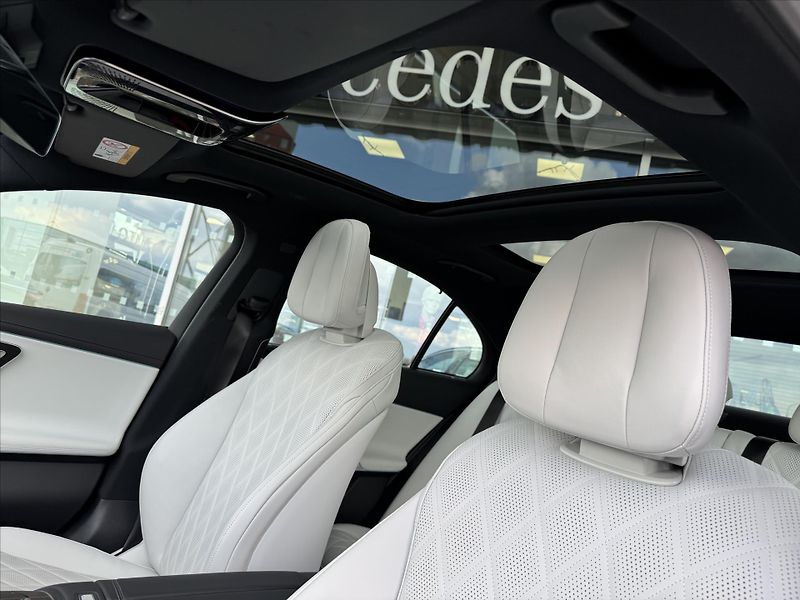 Mercedes-Benz Třídy E E 450 4M*AMG paket*TOP - fotka 28 z 43