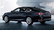 Lexus ES.