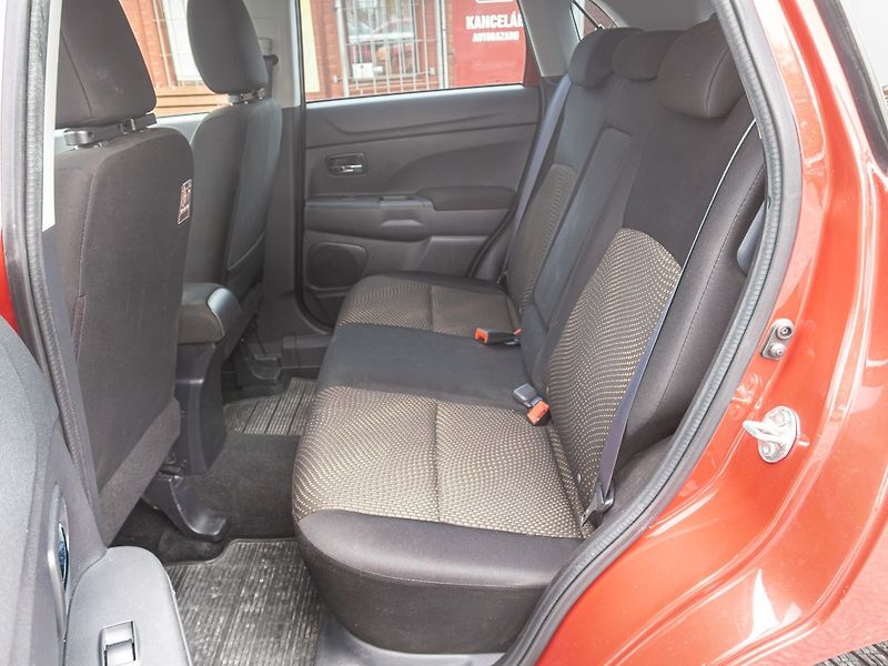 Mitsubishi ASX (2014) ČR 1.8D 110KW 4x4 – TV - fotka 38 z 52