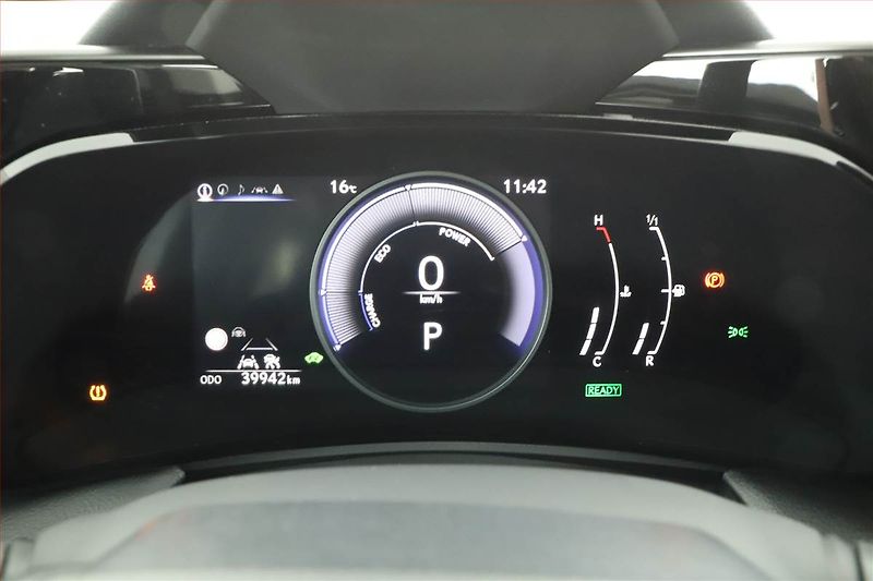 Lexus NX 200t (2024) 350h - fotka 14 z 16