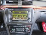 Škoda Superb (2010) Elegance 2.0 TDI, Navi, Xenony - náhled 12