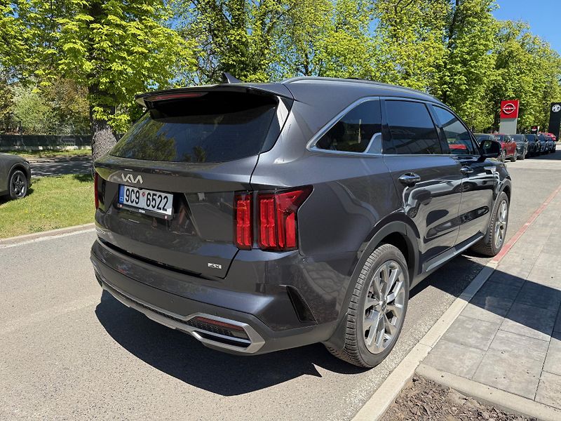 Kia Sorento 2.2 CRDi 142kw TOP 4x4 - fotka 12 z 12