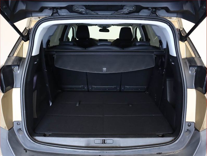 Peugeot 5008 (2018) Allure PureTech 130, 7 míst - fotka 12 z 20