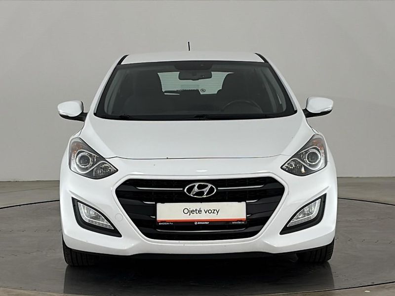 Hyundai i30 Hatchback - fotka 4 z 27