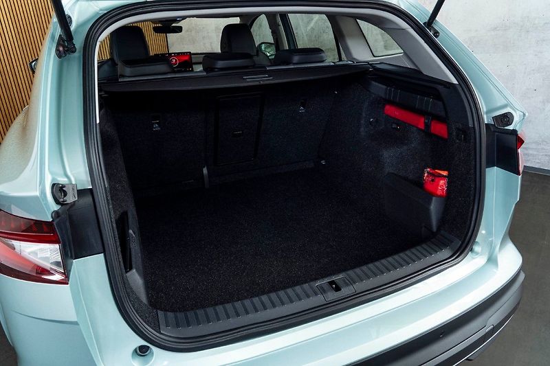 Škoda Enyaq iV 60 132kW Matrix Kamera Tažn - fotka 28 z 30