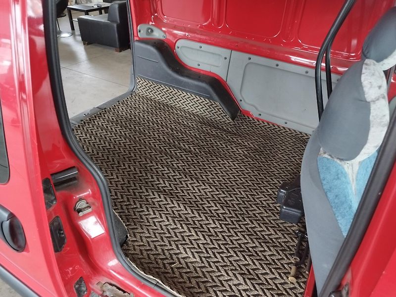 Renault Kangoo (2007) 1,5DCI,62KW,KLIMA,TAŽNÝ - fotka 10 z 17