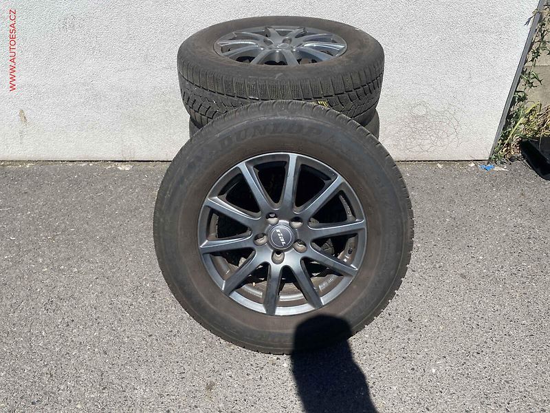 Hyundai ix35 (2012) 2.0 CRDi 4x4, Výhřev sed, - fotka 16 z 16